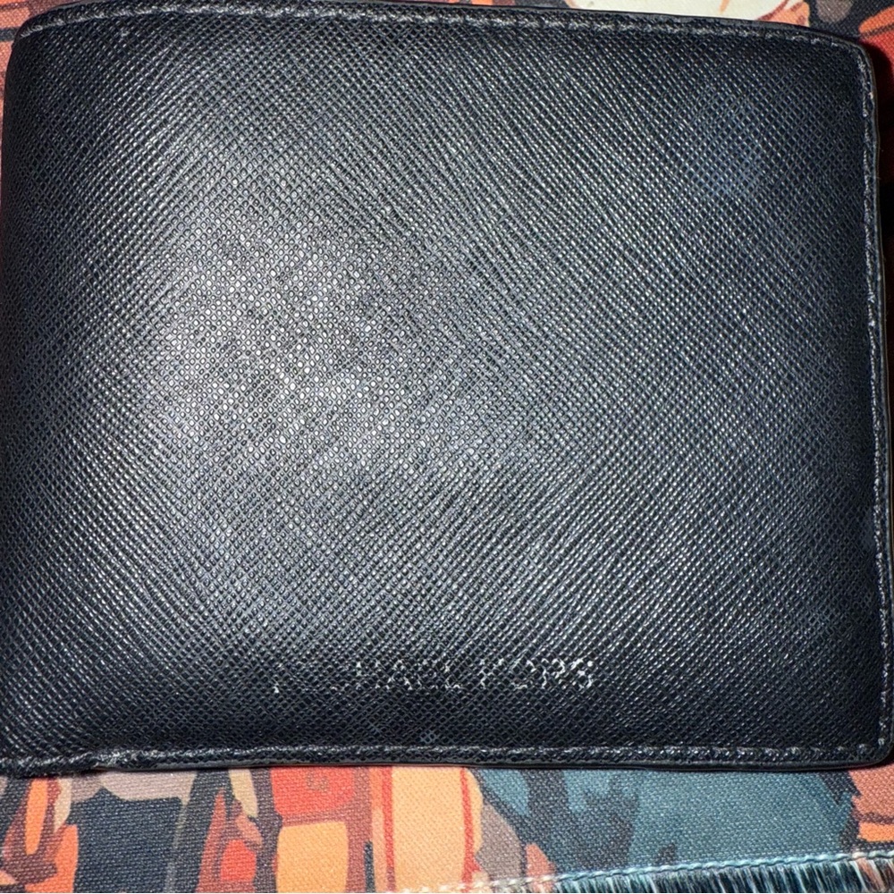 Micheal Kors Men’s Wallet
